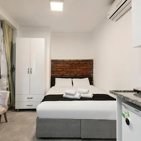 Cozy & Comfy Studio At Beyoglu - 11 *