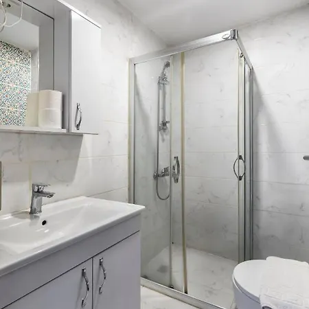Cozy & Comfy Studio At Beyoglu - 11